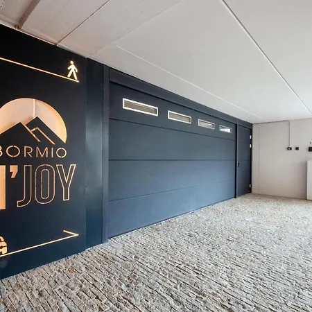 N'joy Hotel