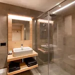 Hotel N'joy 2*